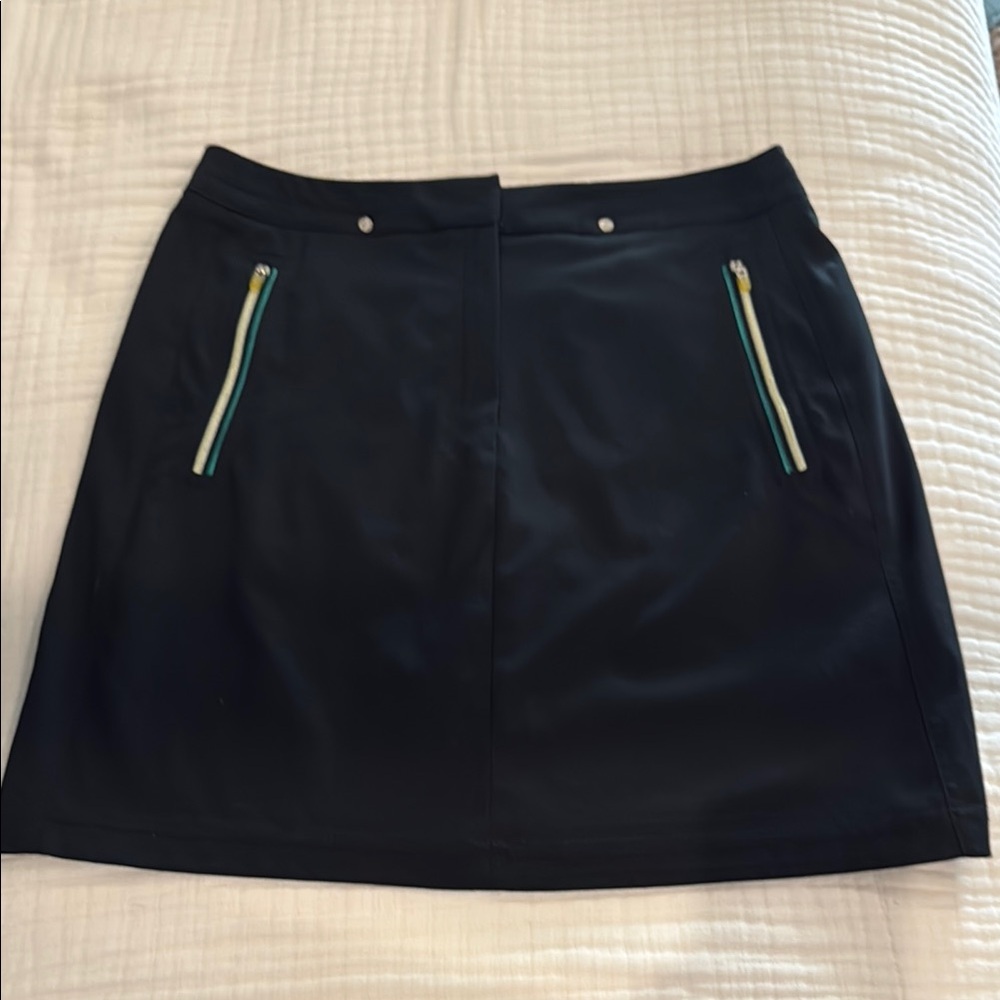 TailTech Black Golf Skort with Zipper Accents Size 4